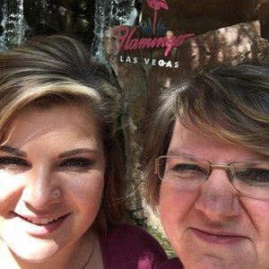 Meet your Posher, Carrie